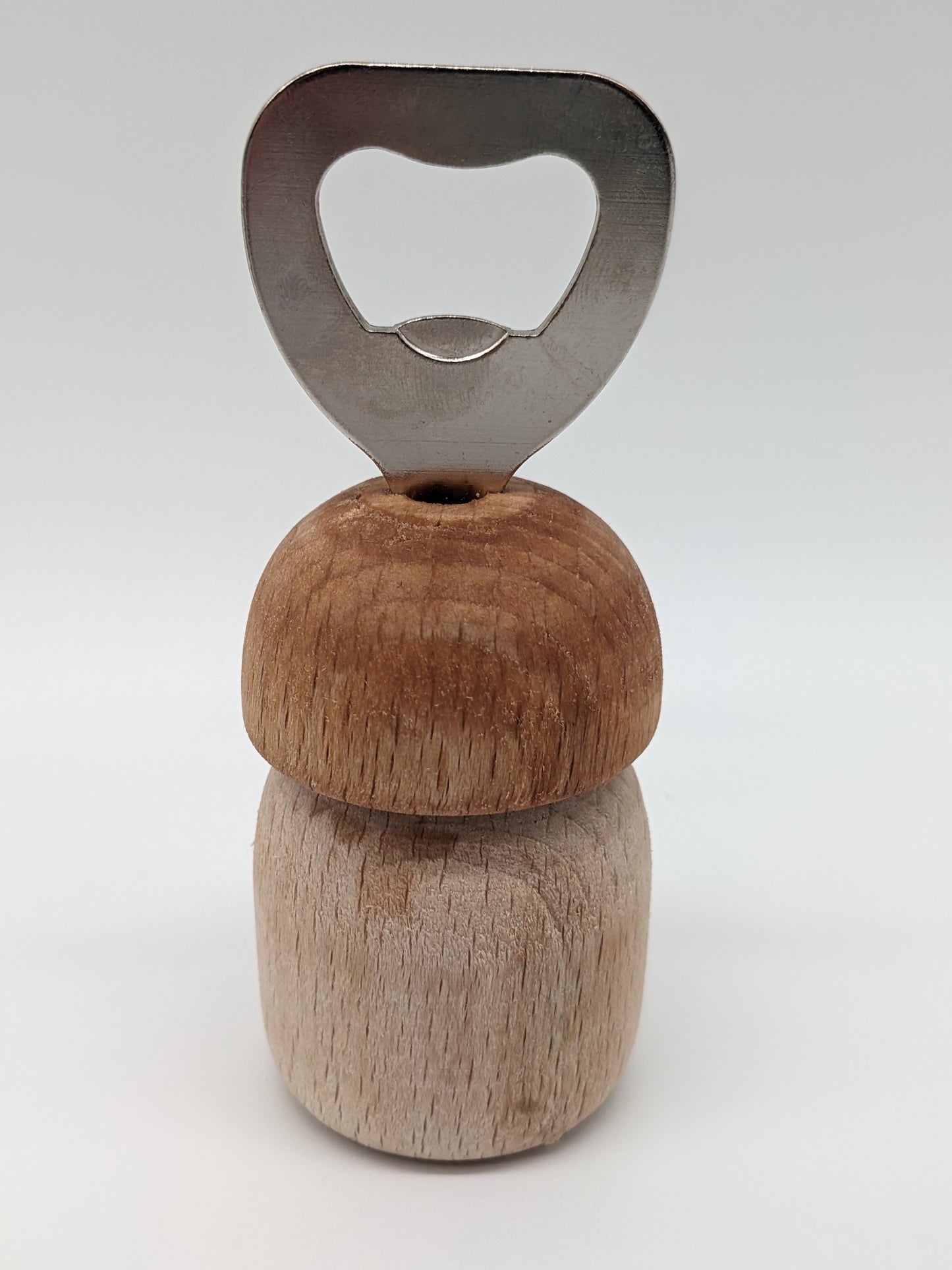 Flaschenöffner aus Holz in Pilzform